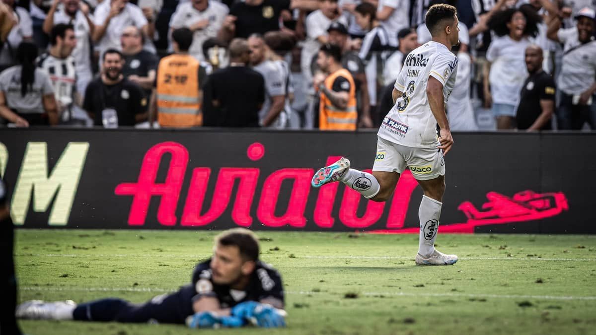 De virada, Santos bate Grêmio e vence primeira com Aguirre no Campeonato Brasileiro