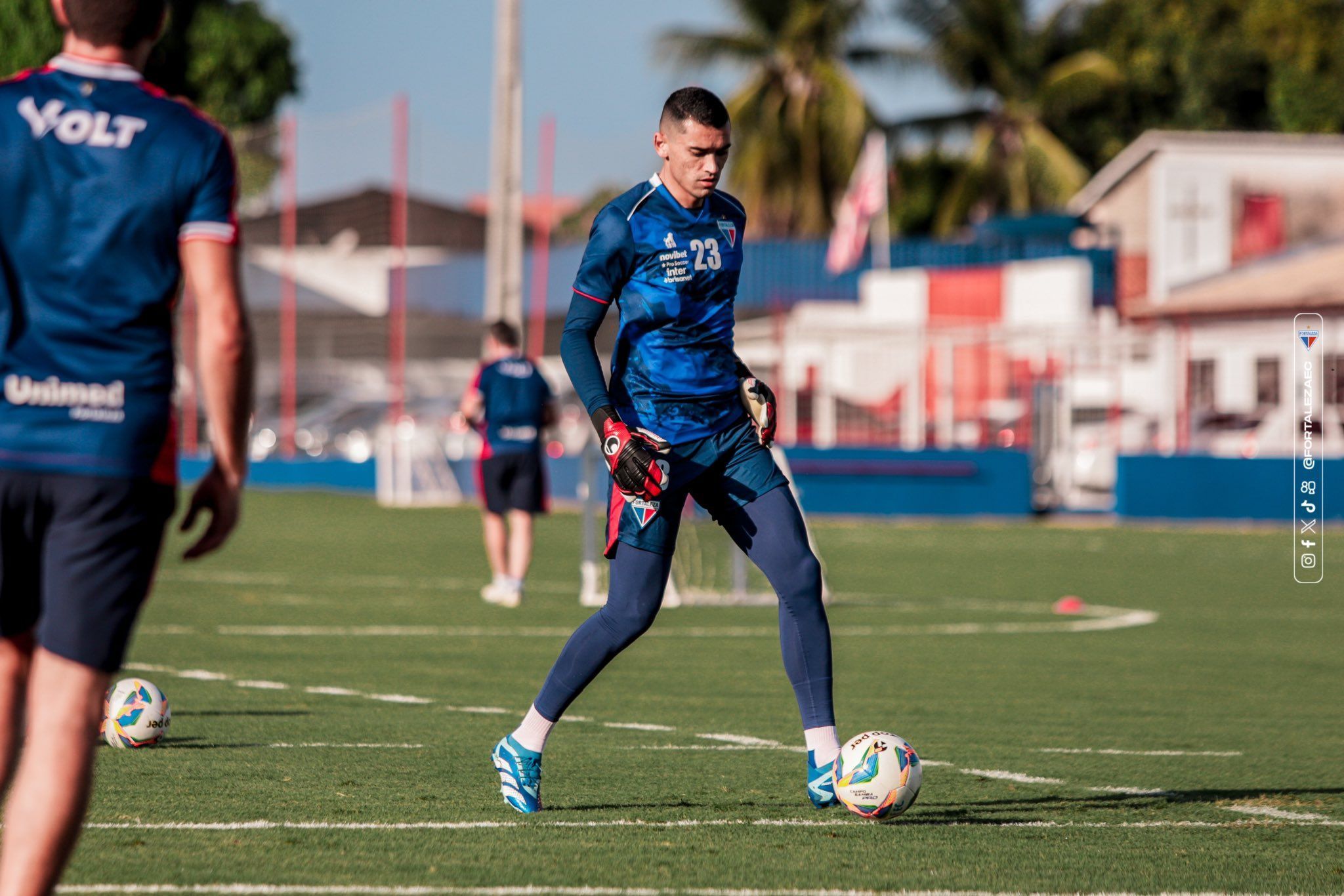 Vojvoda sobre situação do goleiro Santos, que interessa ao Corinthians: 'É complexa'