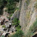 Chega a 1.500 o número de casas em vilas e favelas de BH localizadas em áreas de risco: 'pegando com Deus'