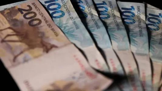 São contemplados ainda 5.761.117 contribuintes não prioritários que entregaram a declaração até o dia 23 de março