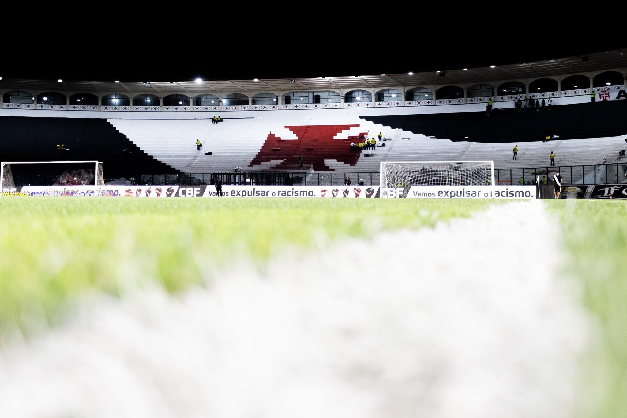 Vasco x Botafogo: escalações do jogo válido pela Copa do Brasil
