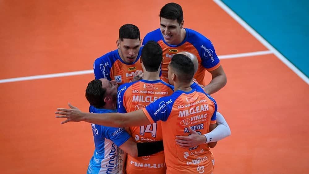 Vôlei: São José surpreende, bate Sada Cruzeiro em cinco sets e conquista Supercopa Masculina