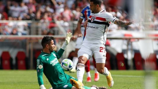 São Paulo e Bahia fizeram jogo movimentado no Morumbi