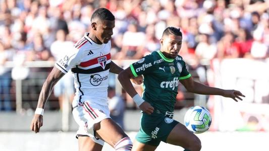 São Paulo e Palmeiras durante jogo pelo Brasileirão