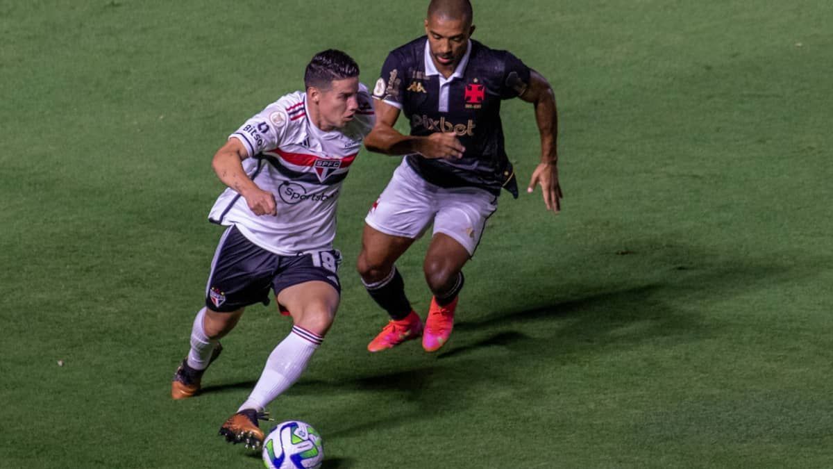 Em jogo morno, Vasco e São Paulo ficam no empate sem gols em São Januário