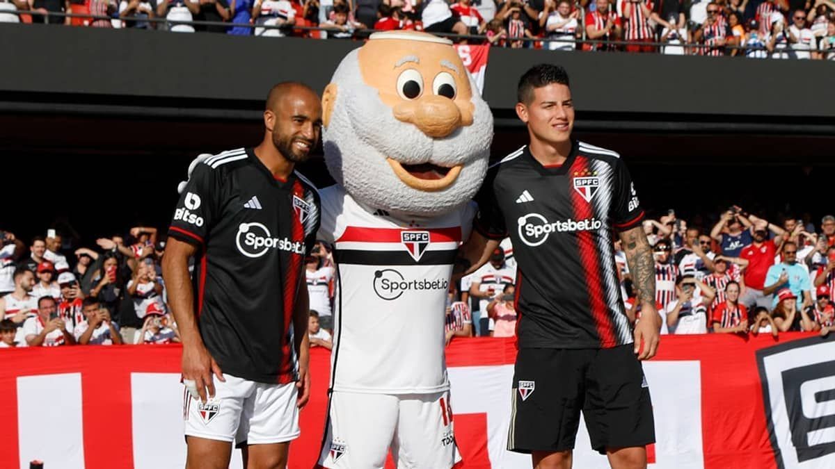 São Paulo encara Corinthians mudado após 20 dias da ida na Copa do Brasil