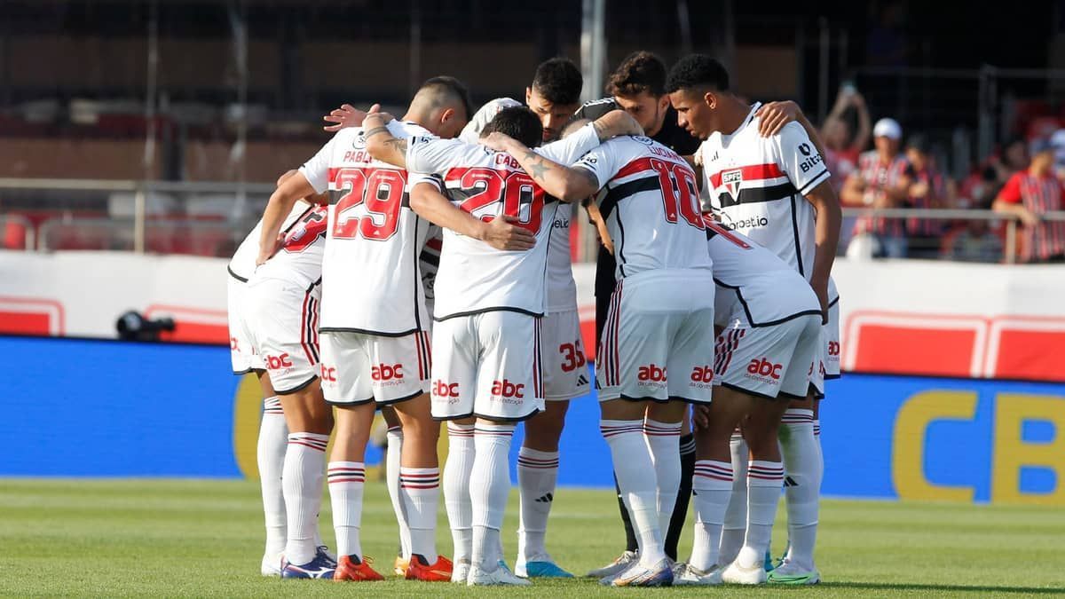 Calleri é titular e São Paulo escalado para duelo com Fortaleza no Brasileiro
