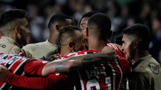 São Paulo escalado para enfrentar o Tolima