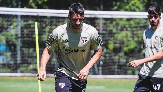 São Paulo faz ajustes de olho em Internacional e Flamengo