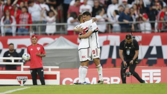 São Paulo goleou o Santos no Morumbi