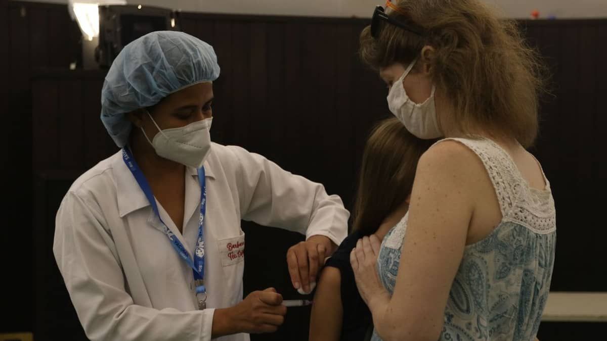 Covid-19: Minas Gerais vai receber 70,4 mil doses de CoronaVac para vacinar crianças