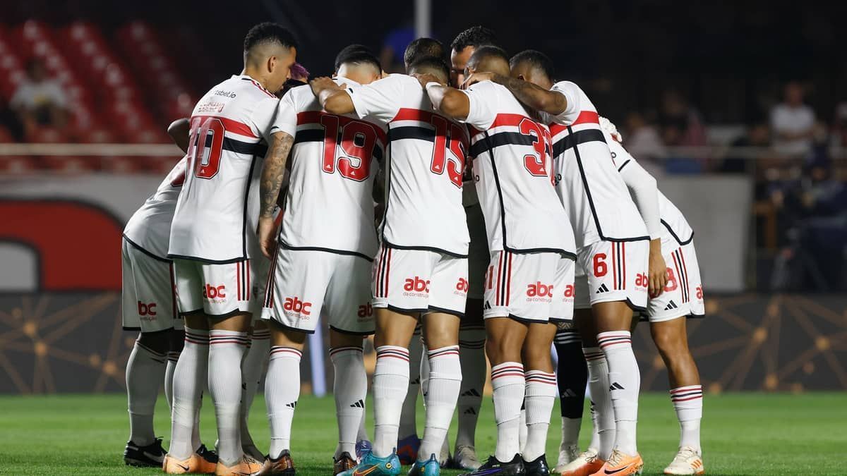 São Paulo recebe Coritiba com time misto e 'ressaca' pós título no Brasileirão