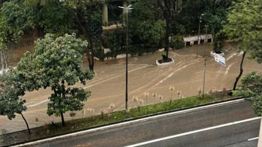 São Paulo registrou vários pontos de alagamento