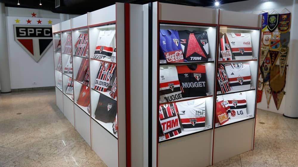 São Paulo reinaugura memorial de troféus no Morumbi