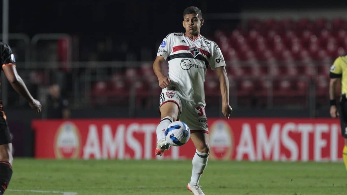 São Paulo renova com Maioli, joia da base tricolor