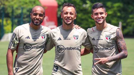 São Paulo se reapresenta e Dorival trabalha substituto de Calleri