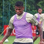 São Paulo tem reforços no treino após goleada no clássico