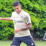 São Paulo terá mudança no ataque em time repleto de desfalques contra Goiás