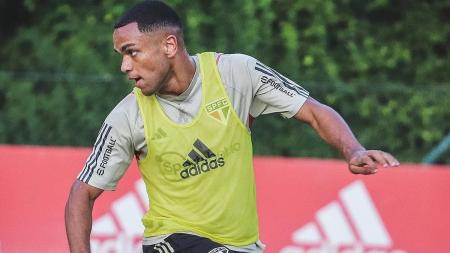 São Paulo treina após classificação na Sul-Americana