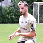 São Paulo treina com três reforços importantes em campo