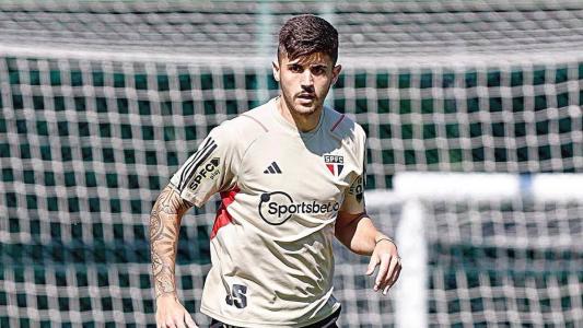 São Paulo treina com titulares e ensaia força total contra Cuiabá