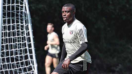 São Paulo treina com Calleri em campo, mas lista de lesionados aumenta