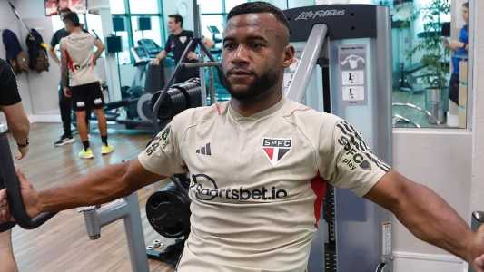 São Paulo treina dentro do hotel em primeira atividade focada na final