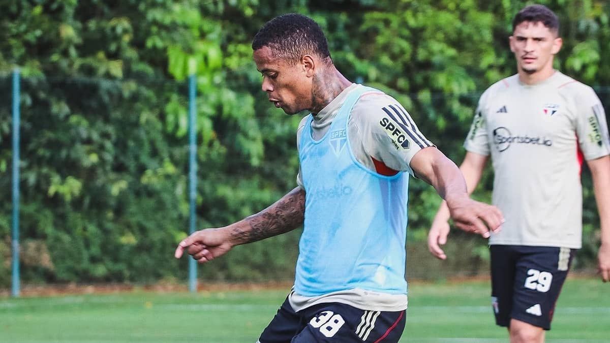 São Paulo treina e atualiza programação da Data Fifa