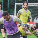 São Paulo recebe visitas de campeões em treino de olho no Palmeiras