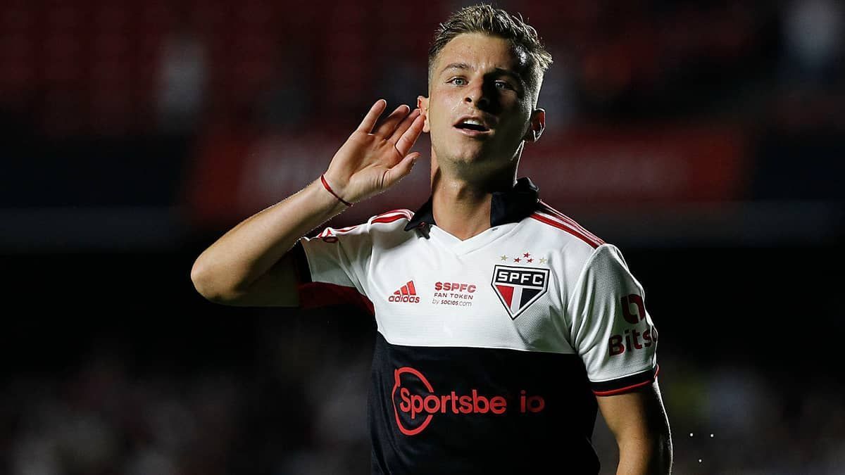 São Paulo vive crise de batedores de pênalti sem Reinaldo e Galoppo