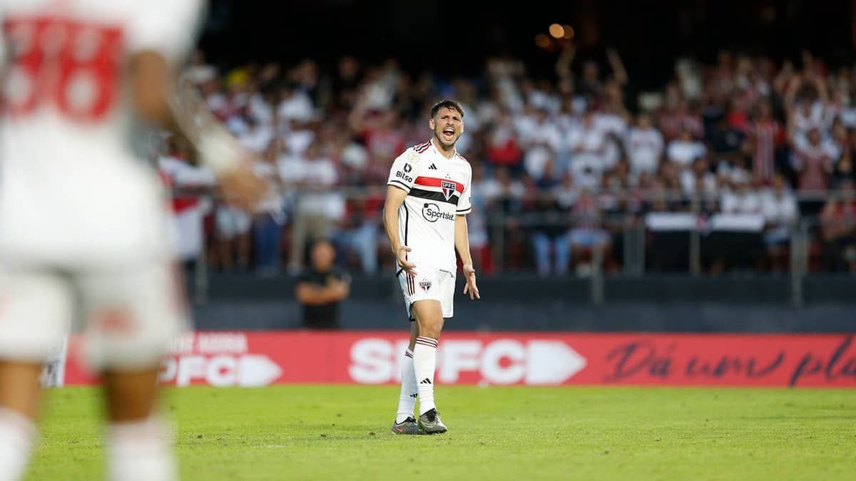 São Paulo x Athletico: escalações para jogo pelo Brasileiro
