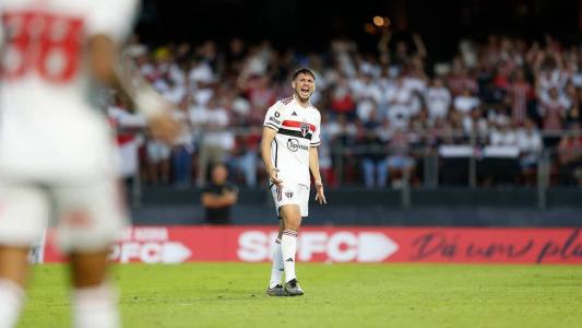 São Paulo x Athletico: escalações para jogo pelo Brasileiro