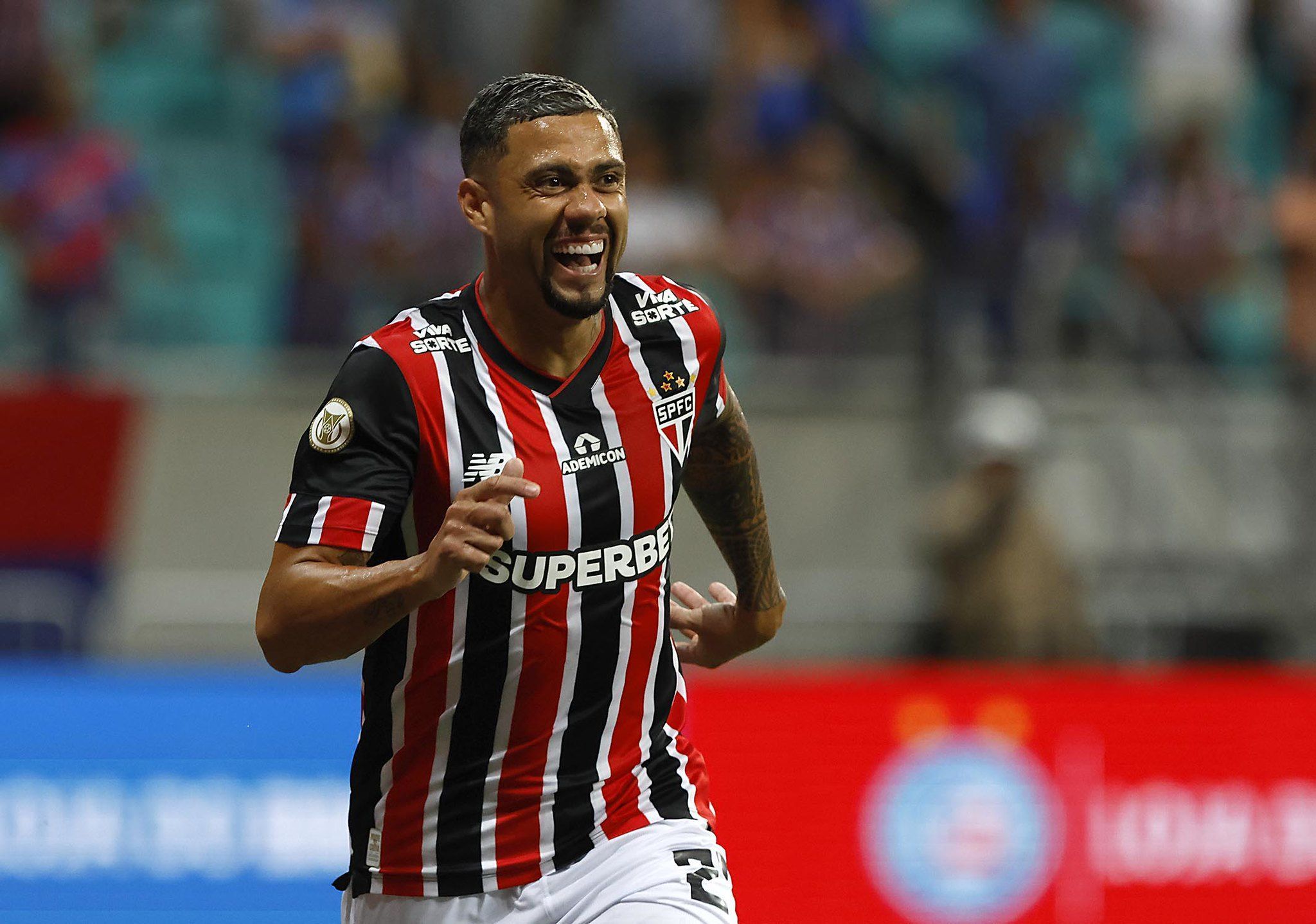 Vitória tenta contratar Wellington Rato, mas São Paulo desaprova valores