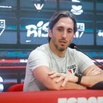 Zubeldía exalta história de Rogério Ceni no São Paulo: 'Lenda viva'