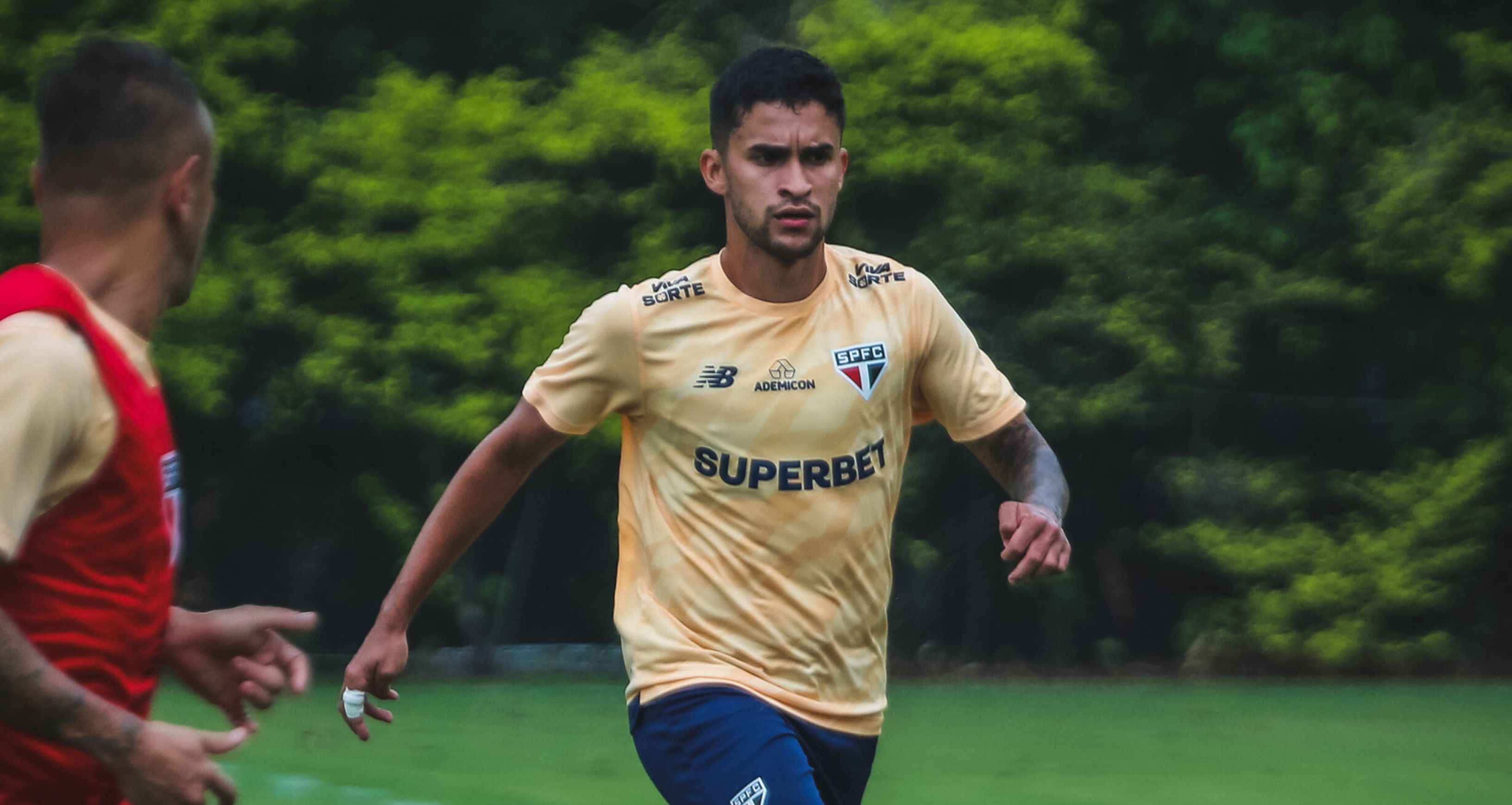 Próximo do Bahia, Nestor viveu melhor fase no São Paulo com Rogério Ceni