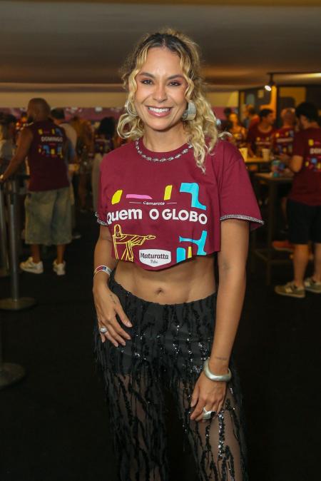 Sarah Andrade curte Carnaval no RJ