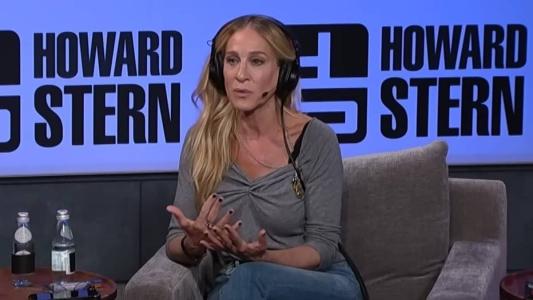Sarah Jessica Parker, intérprete de Carrie Bradshaw em Sex and the City e And Just Like That