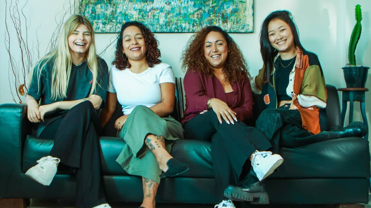 Quatro mineiras ajudam artistas a inscreverem projetos na Lei Paulo Gustavo; conheça a É Cultural