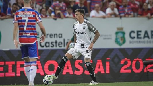 Saravia foi expulso após fazer falta em Calebe