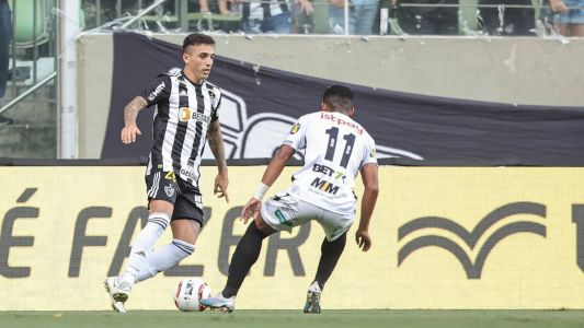 Saravia vem sendo usado com regularidade pelo técnico Eduardo Coudet