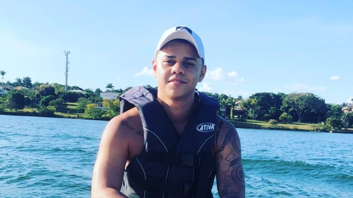 Sargento da FAB é preso no DF após tentar matar companheira a facadas