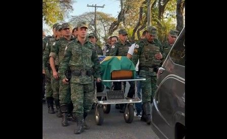 Vídeo mostra despedida emocionante de sargento da PM que morreu afogado em Minas
