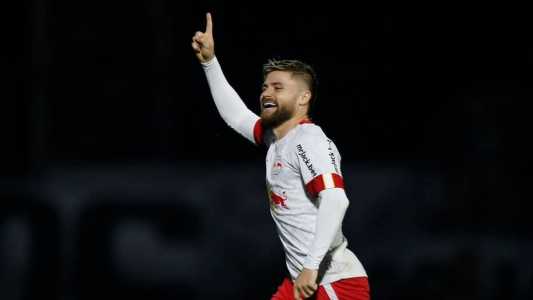 Sasha vem se destacando com a camisa do Bragantino