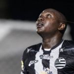 Athletic vence o Vasco em amistoso com dois gols de Sassá