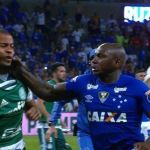 Sassá, ex-Cruzeiro, reitera arrependimento por ter socado Mayke: 'Doeu muito'