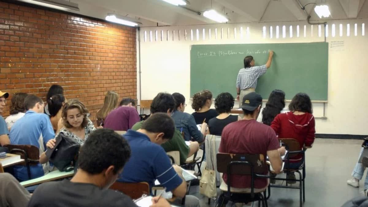 Educação sexual: entenda qual é o papel da escola e o objetivo do programa lançado pelo Governo Federal 