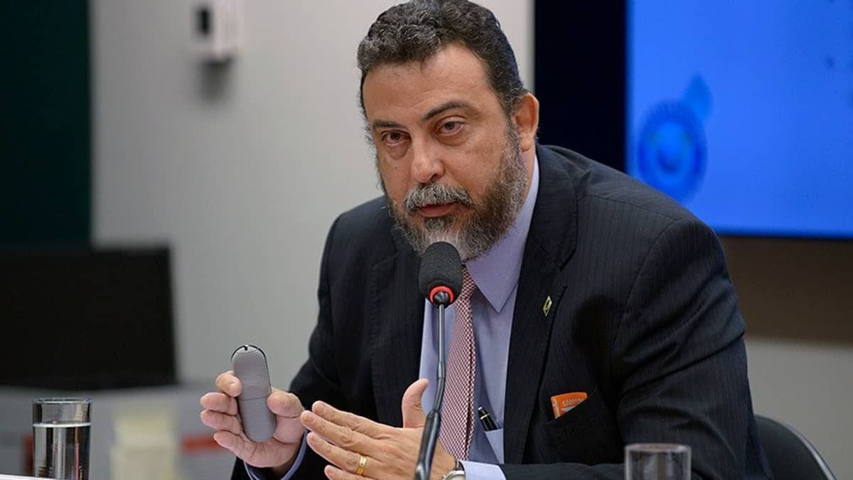 Ex-diretor da Abin pede ao STF para depor em sessão sigilosa na CPMI do 8 de Janeiro