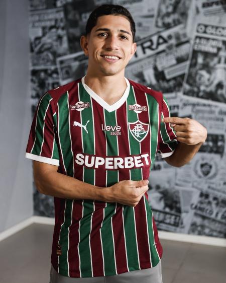 Savarino pode ganhar primeira chance no Fluminense