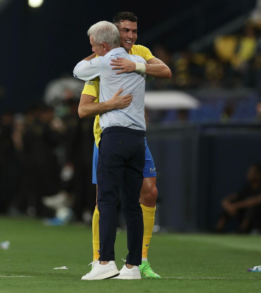 Ex-Botafogo é demitido do Al-Nassr, clube de Cristiano Ronaldo