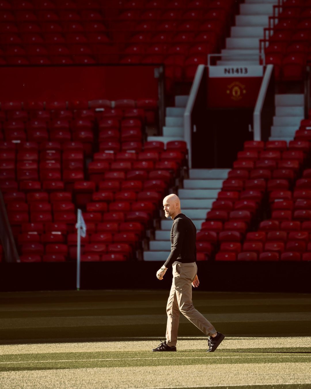 Técnico do Manchester United se posiciona sobre atacante brasileiro